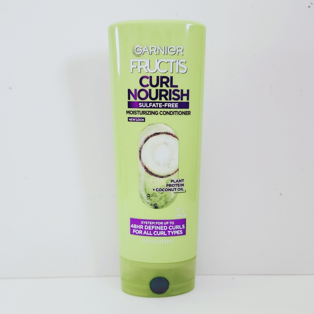 ⭐4/$15 Garnier Fructis Curl Nourish Moisturizing Conditioner